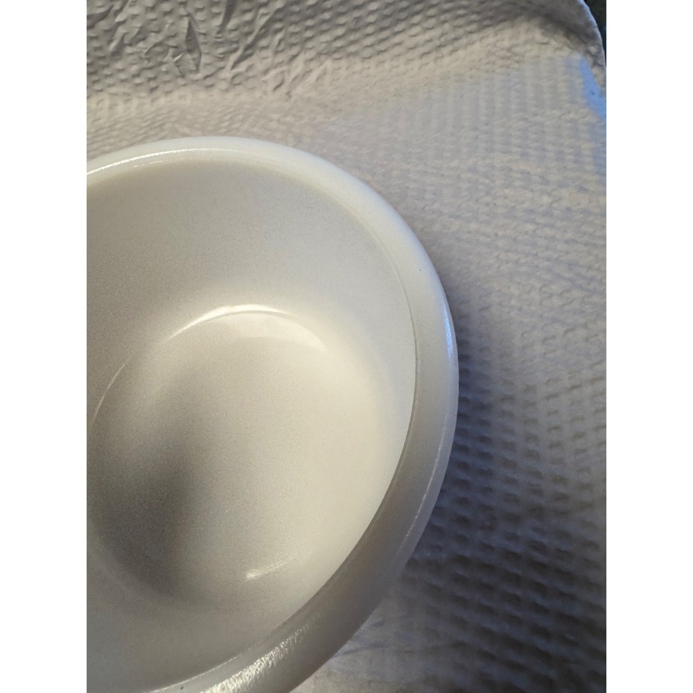 Vintage White Glass Mixing Bowls Crock 6" & 9" Diameter Set of 2 - Picture 13 of 16
